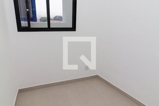 Quarto 2 de apartamento para alugar com 2 quartos, 39m² em Vila Euthalia, São Paulo