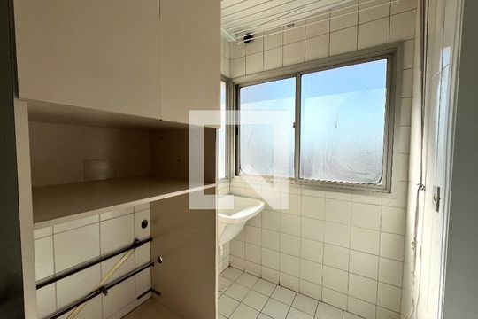 Área de Serviço de apartamento à venda com 2 quartos, 70m² em Vila Alexandria, São Paulo