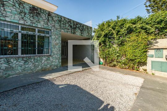 Quintal - Garagem de casa à venda com 3 quartos, 500m² em Brooklin, São Paulo