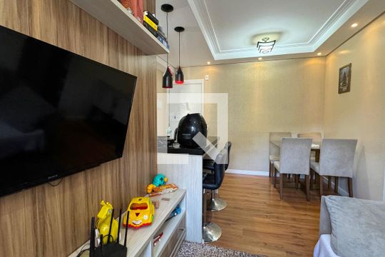 Sala de apartamento à venda com 2 quartos, 51m² em Vila São João, Barueri