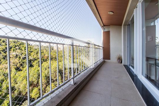 Varanda de apartamento para alugar com 1 quarto, 50m² em Residencial Trix Tamboré, Santana de Parnaíba
