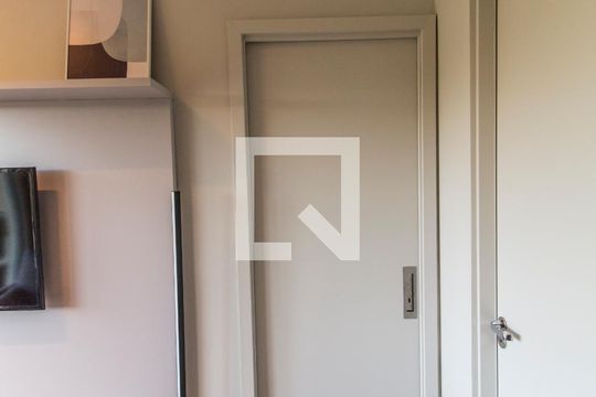 Suíte de apartamento para alugar com 1 quarto, 50m² em Residencial Trix Tamboré, Santana de Parnaíba