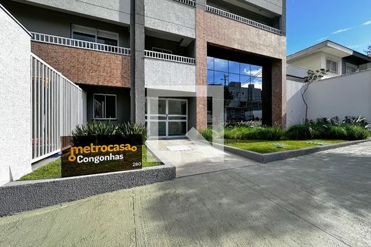 Fachada de apartamento para alugar com 2 quartos, 32m² em Jardim Aeroporto, São Paulo