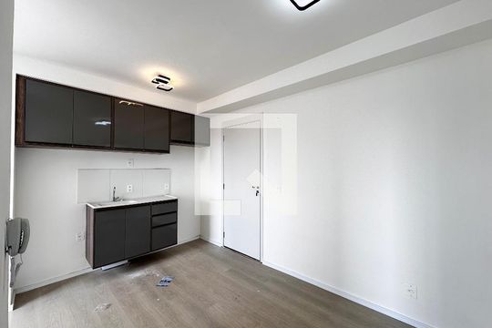 Apartamento para alugar com 2 quartos, 32m² em Jardim Aeroporto, São Paulo