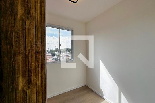 Quarto 1 de apartamento para alugar com 2 quartos, 32m² em Jardim Aeroporto, São Paulo