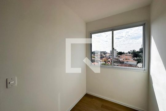 Sala de apartamento para alugar com 2 quartos, 32m² em Jardim Aeroporto, São Paulo