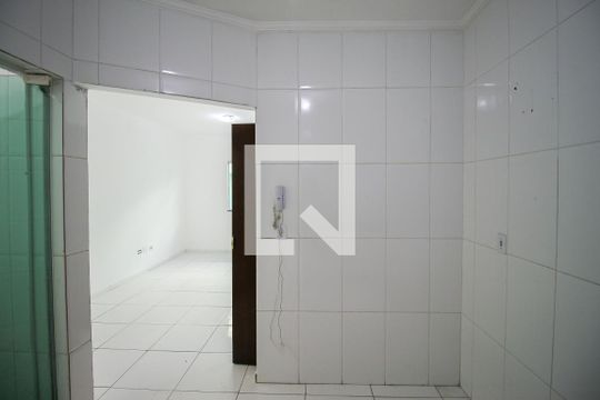 Cozinha de casa de condomínio para alugar com 2 quartos, 60m² em Itaquera, São Paulo