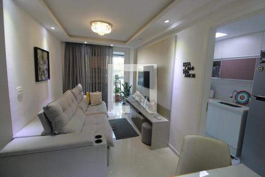 Apartamento para alugar com 2 quartos, 58m² em Irajá, Rio de Janeiro