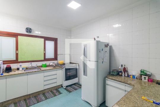 Cozinha de casa à venda com 3 quartos, 185m² em Vila Lucinda, Santo André