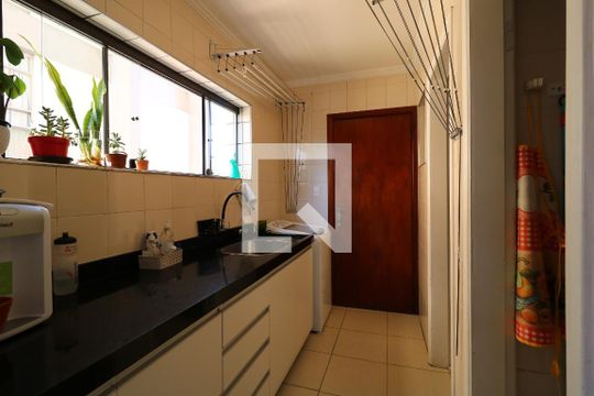 Área de Serviço de apartamento à venda com 3 quartos, 107m² em Vila Bastos, Santo André