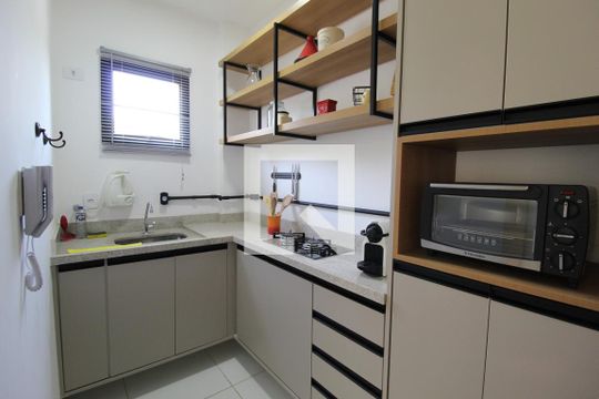 Cozinha de apartamento para alugar com 1 quarto, 30m² em Planalto Paulista, São Paulo