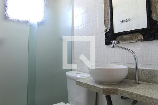 Banheiro de apartamento para alugar com 1 quarto, 30m² em Planalto Paulista, São Paulo