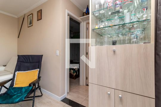Sala de Estar de apartamento à venda com 2 quartos, 44m² em Imirim, São Paulo