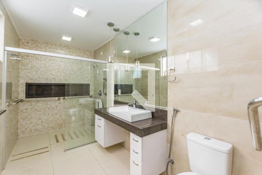 Banheiro da Suíte de casa à venda com 4 quartos, 285m² em Monsenhor Messias, Belo Horizonte