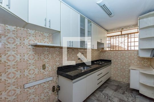 Cozinha de casa à venda com 4 quartos, 285m² em Monsenhor Messias, Belo Horizonte