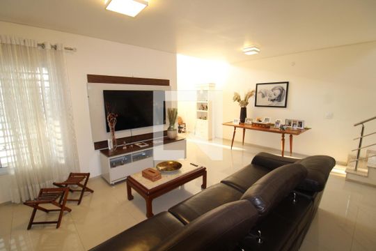 Casa à venda com 4 quartos, 250m² em Jardim Franca, São Paulo