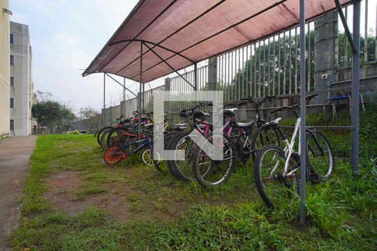 Área Comum - Bicicletário de apartamento à venda com 2 quartos, 42m² em Jardim Leopoldina, Porto Alegre