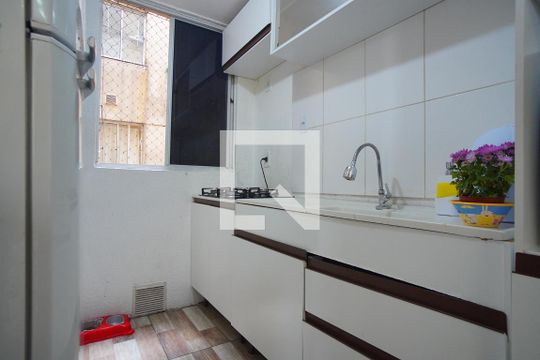 Cozinha de apartamento à venda com 2 quartos, 42m² em Jardim Leopoldina, Porto Alegre