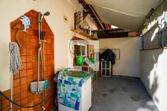 Área de Serviço de apartamento à venda com 3 quartos, 130m² em Santa Rosa, Niterói
