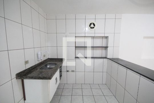 Cozinha de casa de condomínio para alugar com 2 quartos, 50m² em Ipiranga, São Paulo