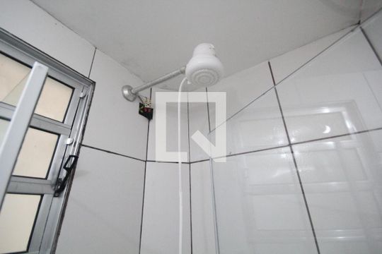 Banheiro  de casa de condomínio para alugar com 2 quartos, 50m² em Ipiranga, São Paulo