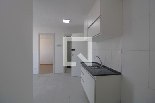 Cozinha de apartamento para alugar com 2 quartos, 38m² em Socorro, São Paulo