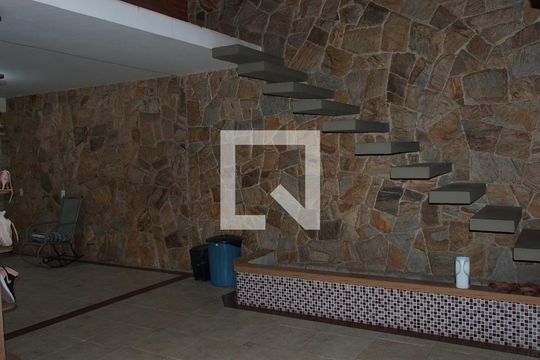 Quintal interno de casa à venda com 4 quartos, 260m² em Vila São Paulo, Jundiaí