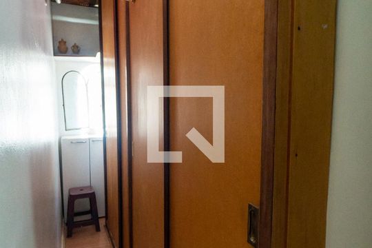 Closet do quarto 1 de casa à venda com 3 quartos, 142m² em Parque Jabaquara, São Paulo