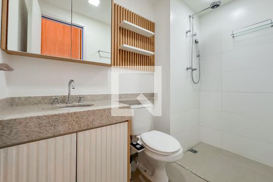 Banheiro de kitnet/studio à venda com 1 quarto, 34m² em Vila Mariana, São Paulo