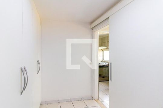 Quarto de Serviço de apartamento para alugar com 2 quartos, 68m² em Vila Anglo Brasileira, São Paulo