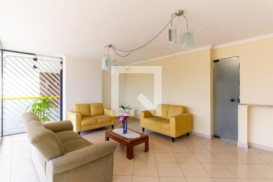 Hall social de apartamento para alugar com 2 quartos, 68m² em Vila Anglo Brasileira, São Paulo