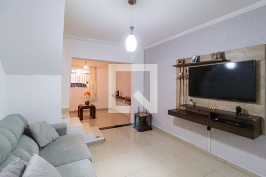 Casa à venda com 3 quartos, 127m² em Santo Antônio, Osasco