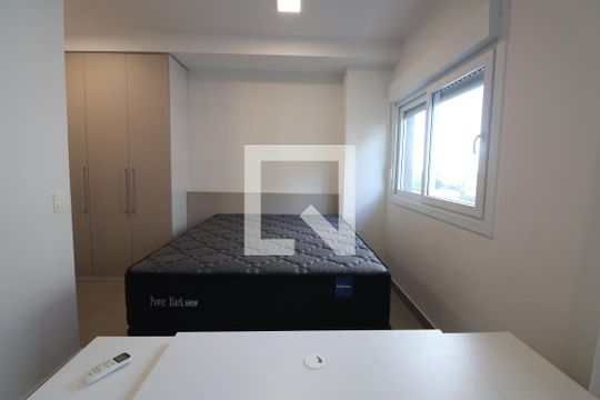 Quarto de apartamento para alugar com 1 quarto, 38m² em Marechal Rondon, Canoas