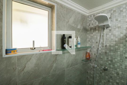 Banheiro de apartamento para alugar com 1 quarto, 64m² em Santana, São Paulo