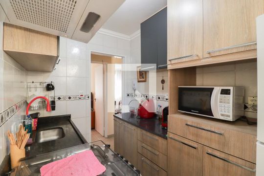 Cozinha e Área de Serviço de apartamento para alugar com 1 quarto, 64m² em Santana, São Paulo