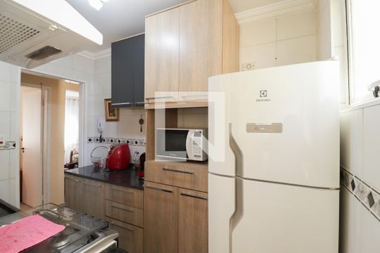 Cozinha e Área de Serviço de apartamento para alugar com 1 quarto, 64m² em Santana, São Paulo