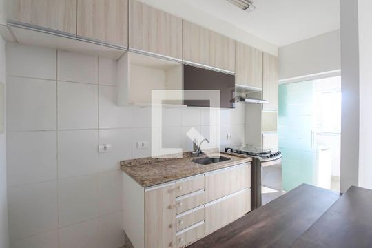 Cozinha de apartamento para alugar com 2 quartos, 53m² em Vila Prudente, São Paulo