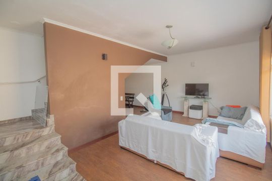 Sala de casa à venda com 4 quartos, 232m² em Jardim Vila Formosa, São Paulo