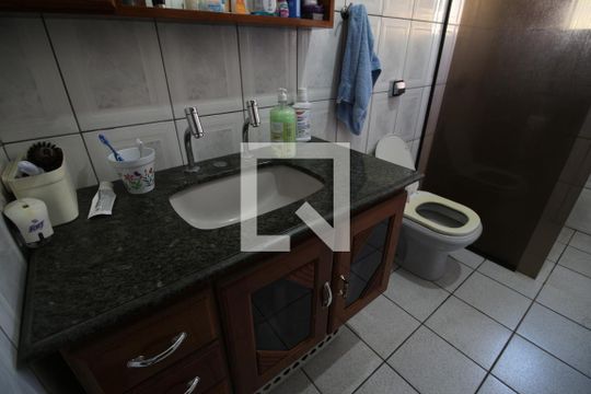 Banheiro 1 de casa à venda com 3 quartos, 250m² em Parque da Vila Prudente, São Paulo