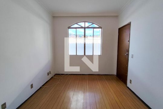 Sala de apartamento à venda com 2 quartos, 82m² em São Lucas, Belo Horizonte