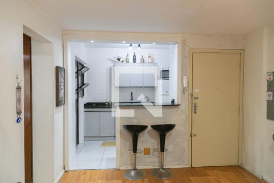 Cozinha de apartamento à venda com 1 quarto, 60m² em Centro Histórico, Porto Alegre