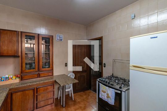 Cozinha  de casa à venda com 5 quartos, 365m² em Belvedere, Belo Horizonte