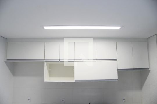 Sala/ Cozinha de apartamento à venda com 2 quartos, 69m² em Vila Augusta, Guarulhos
