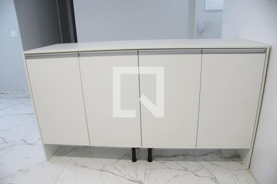 Sala/ Cozinha de apartamento à venda com 2 quartos, 69m² em Vila Augusta, Guarulhos