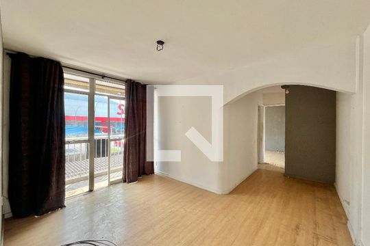 Sala de apartamento à venda com 2 quartos, 701m² em Jacarepaguá, Rio de Janeiro