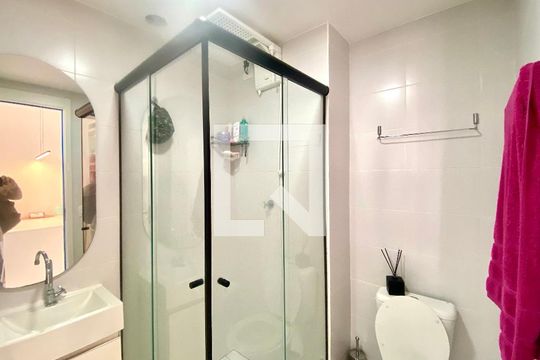 Banheiro de apartamento à venda com 1 quarto, 28m² em Brás, São Paulo