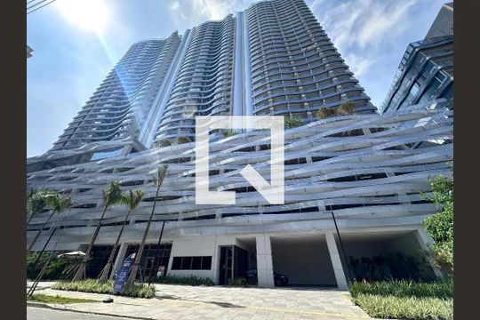 Fachada de apartamento à venda com 1 quarto, 50m² em Jardim das Acácias, São Paulo