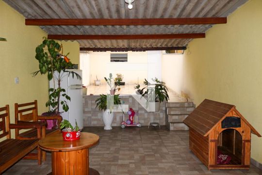 Quintal e Área de Serviço de casa à venda com 3 quartos, 245m² em Santa Maria, São Caetano do Sul