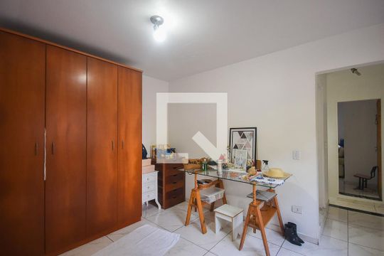 Closet de casa à venda com 2 quartos, 120m² em Cidade Intercap, Taboão da Serra
