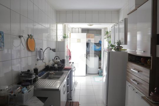 Cozinha de apartamento à venda com 2 quartos, 70m² em Bosque da Saúde, São Paulo